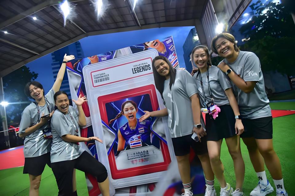 img, AQAA, 姨破冰同框